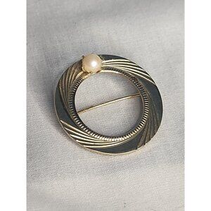 VTG Round Open Circle Gold Tone Faux Pearl Brooch Pin Textured Scarf Glasses